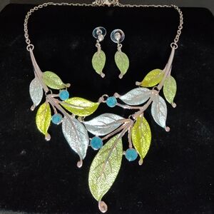 Leaf necklace earring set